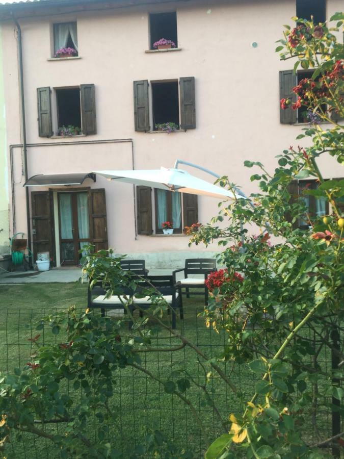 B&B Happiness In The Country Brescello Dış mekan fotoğraf